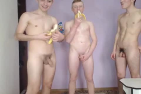 3 dudes On web camera