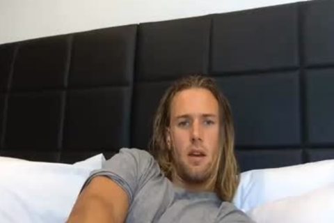 Blond dude On webcam