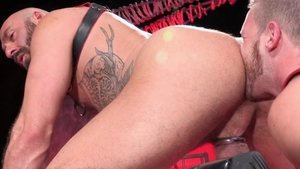 Fisting Central - Wearing gloves agrees to fingering