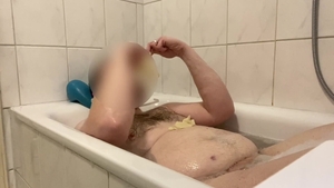 BHDL - THE BREATHTUB three - extreme LATEXGLOVE BREATHPLAY WITH cum drinking IN THE BATHTUB -