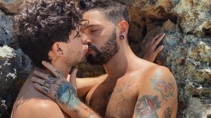 Reality Dudes: Bare-Bottomed Boners in the Sand